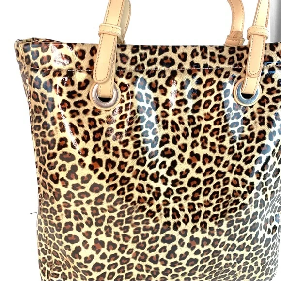 NWOT JESSICA ANIMAL PRINTS LARGE BROWN TOTE SHOULDER BAG TAN STRAP COSME… - Picture 4 of 8